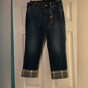 Brand: JagJeans Size: 6 petite Color: Navy Blue with plaid ankles